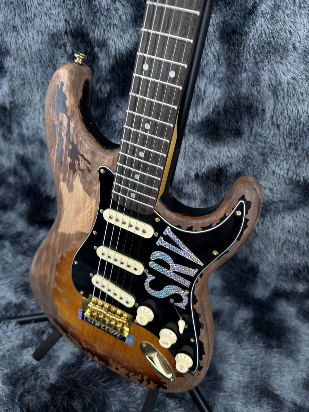 SRV Style ST Electric Guitar Relic Sunburst Wood Grain SSS Pickup Gold Hardware