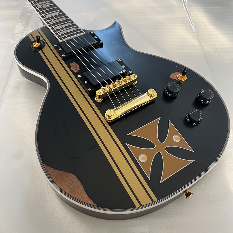 Solid wood mahogany body, vintage-style black and gold electric guitar, free shi