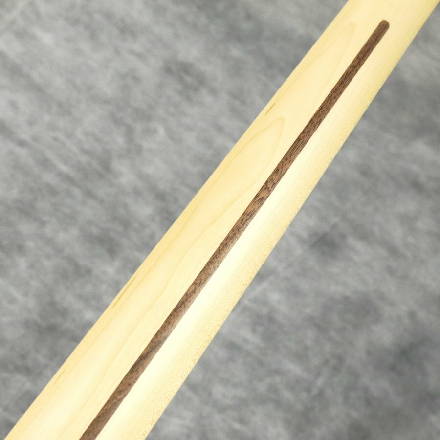 Fender Made in Japan Hybrid II Stratocaster (US Blonde/Maple) Vintage Alder body