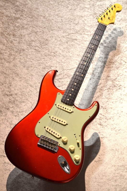 Fender CS 1963 Stratocaster Journeyman Relic Aged Candy Apple Red #CZ584068 2025