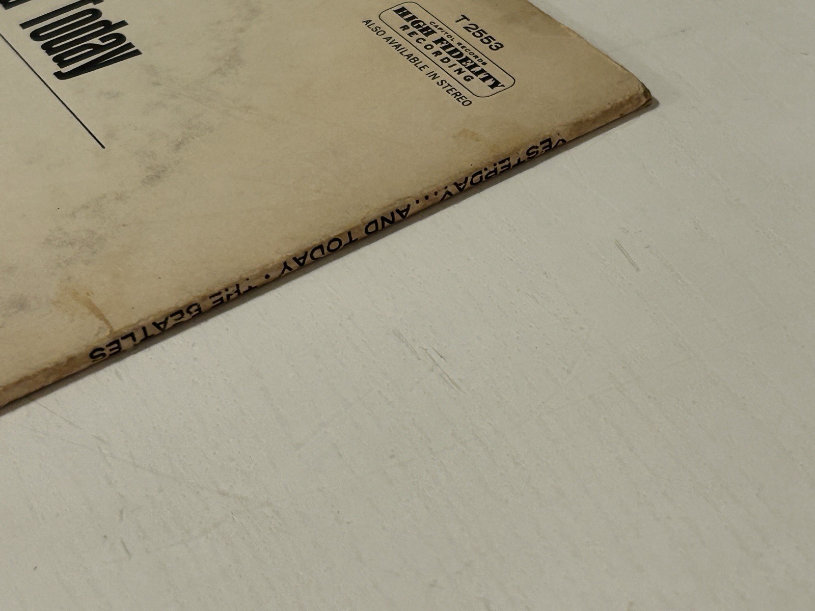 THE BEATLES YESTERDAY AND TODAY LP. MONO 2ND STATE BUTCHER COVER T-2553. VG/VG+