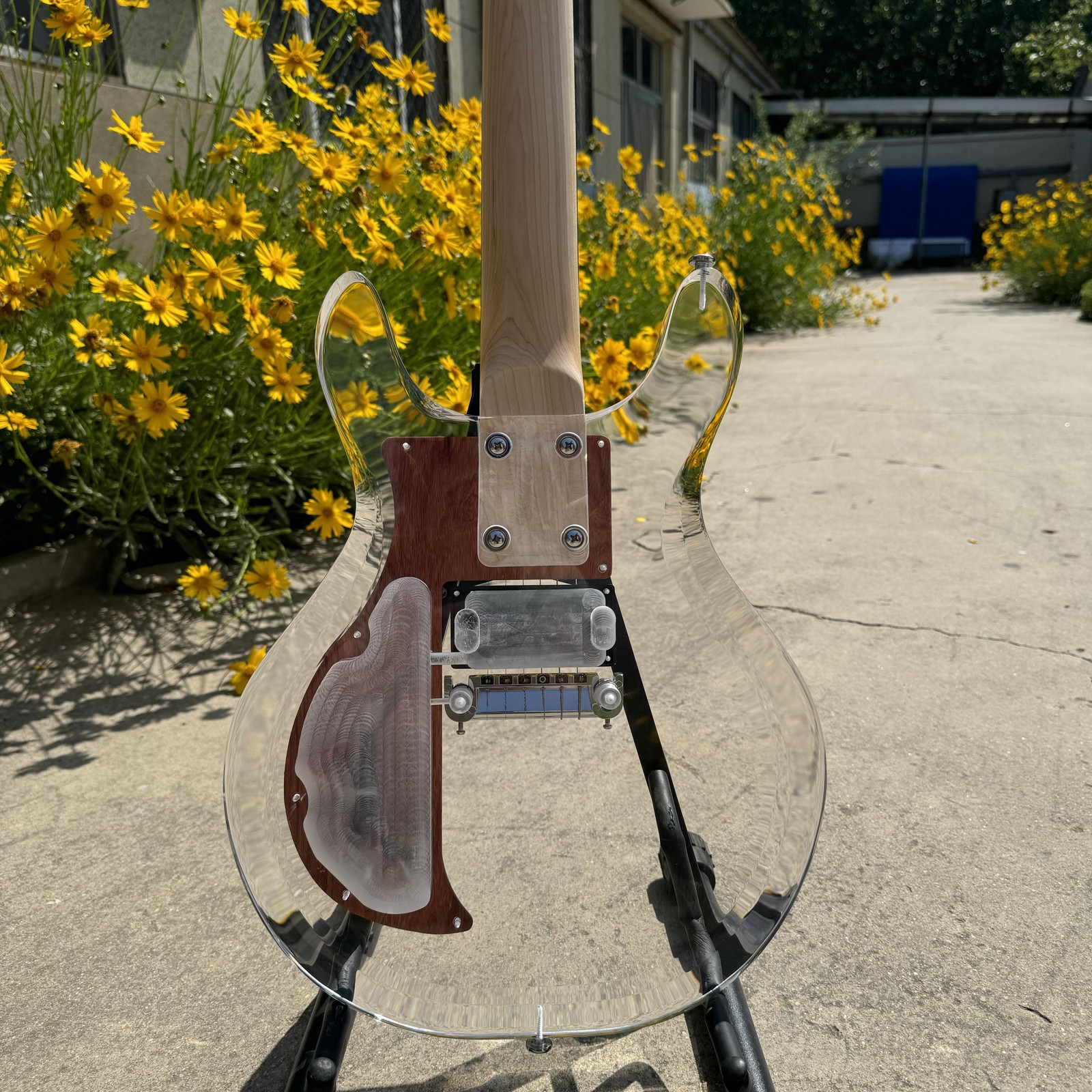 Fast Delivery 6 string electric guitar Transparent Acrylic Dan Armstrong