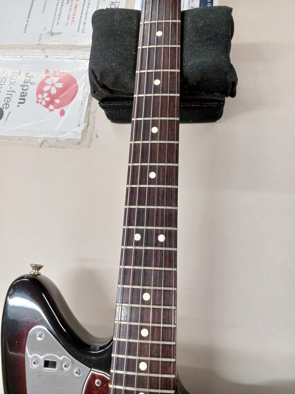 FENDER AMERICAN 62 JAGUAR electric guitar