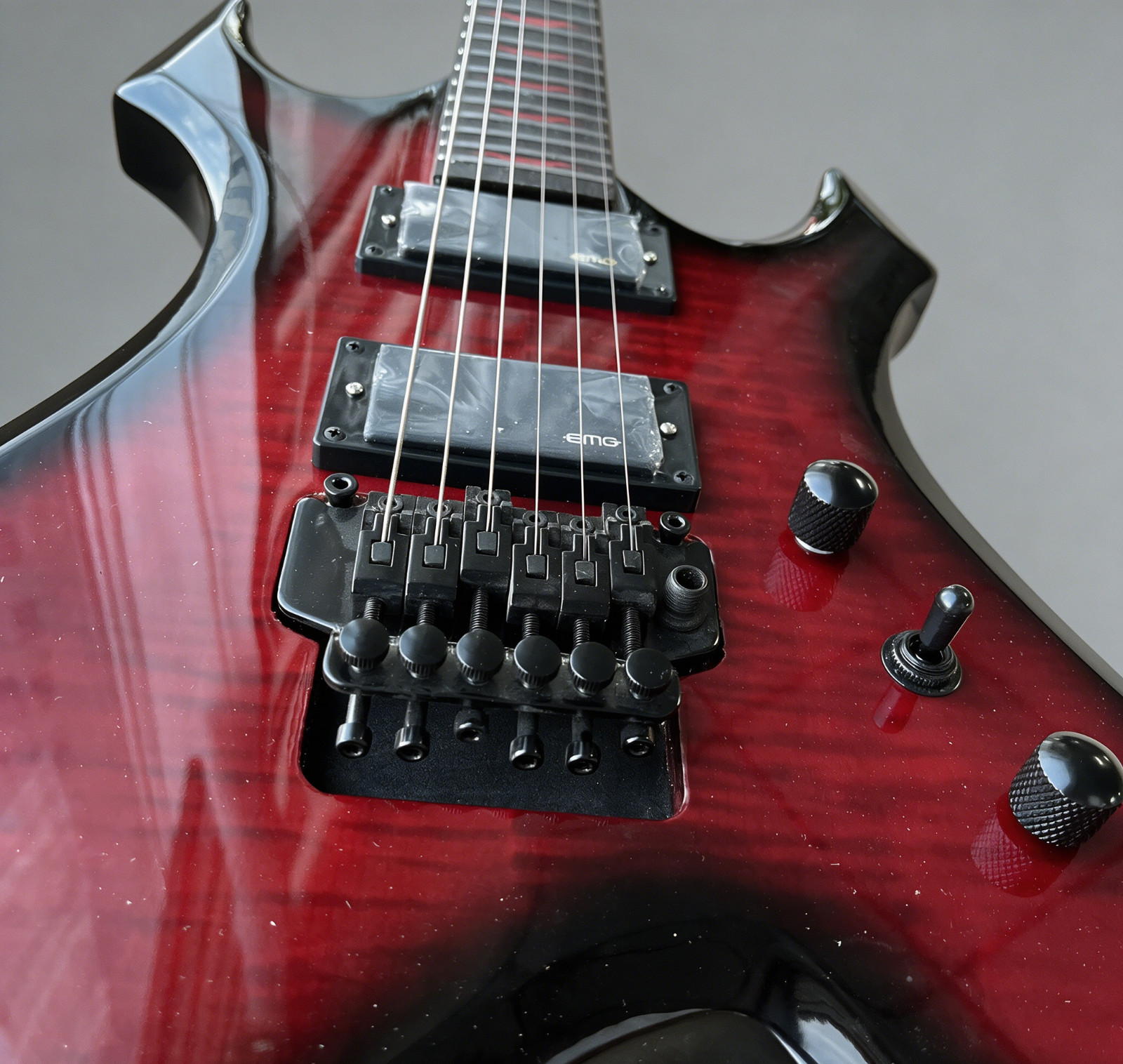 IN STOCK BC RED Warlock Electric Guitar Black Tremolo HH Hardware Free Ship