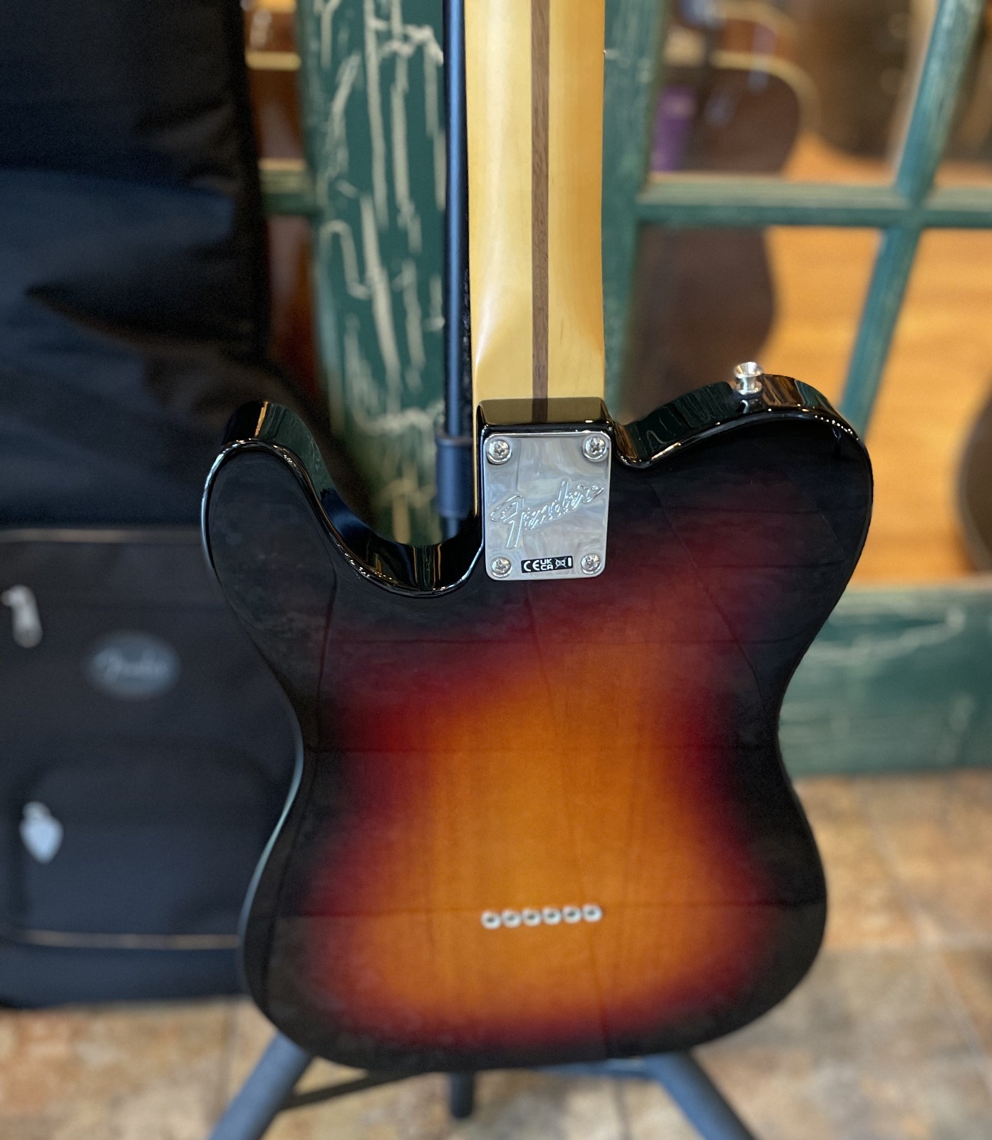 Fender American Professional Classic Telecaster in 3 Color Sunburst w Fender Bag