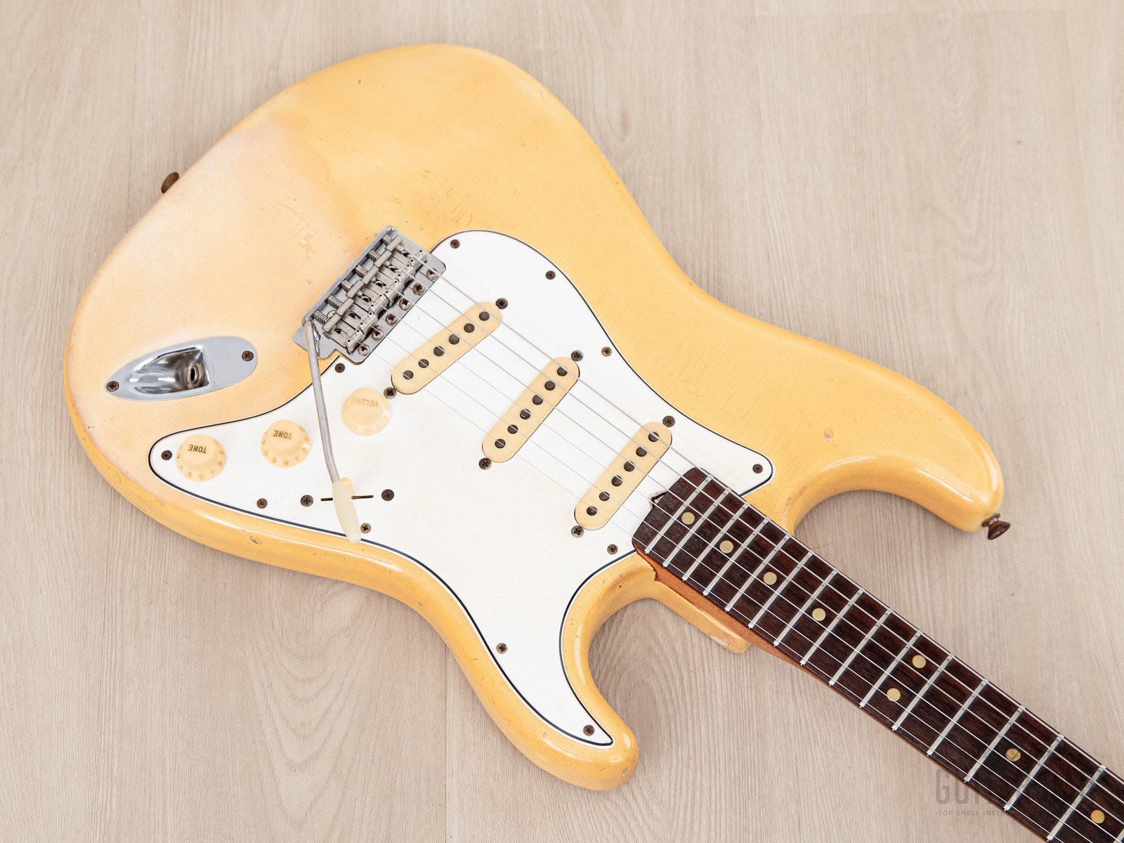 1965 Fender Stratocaster Vintage Guitar Olympic White w/ Case