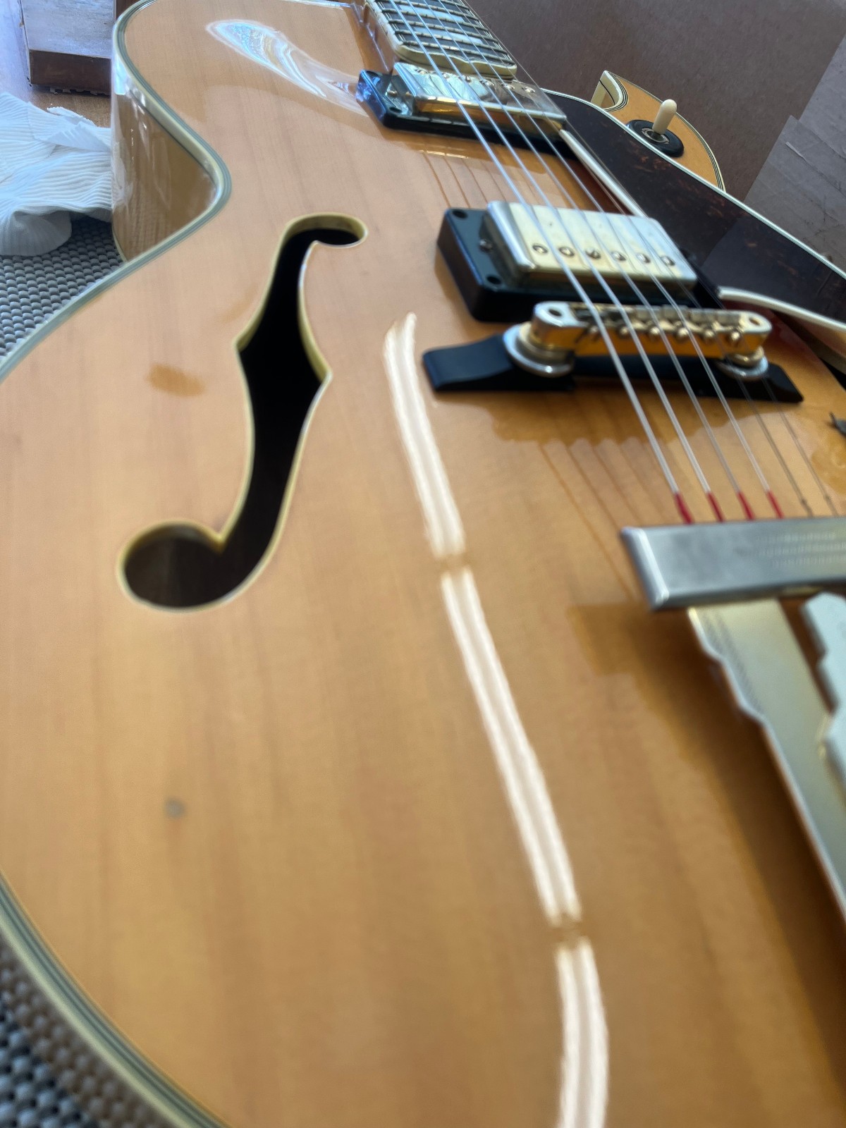 Archtop Hollowbody guitar L4C / ES-175 style ’77 Ibanez 2455 Lawsuit era