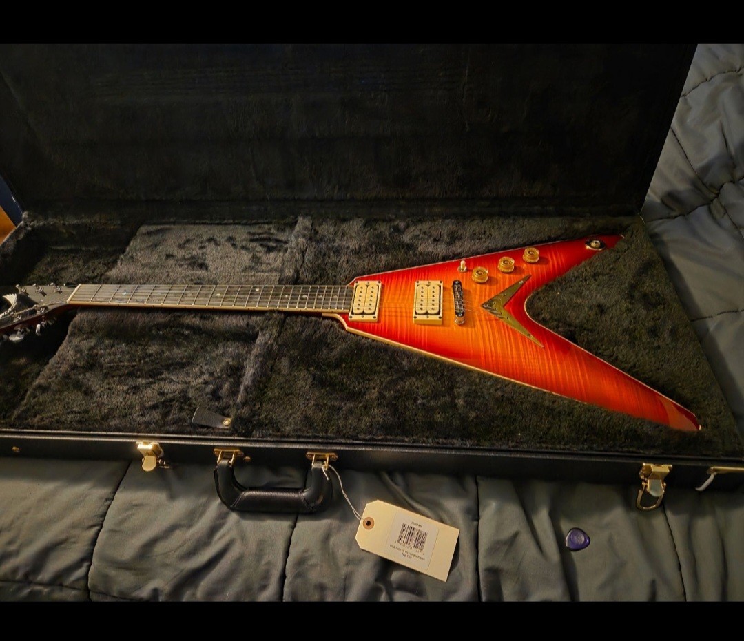 Dean USA Custom Shop V Patents Pending Trans Cherry Sunburst 2020
