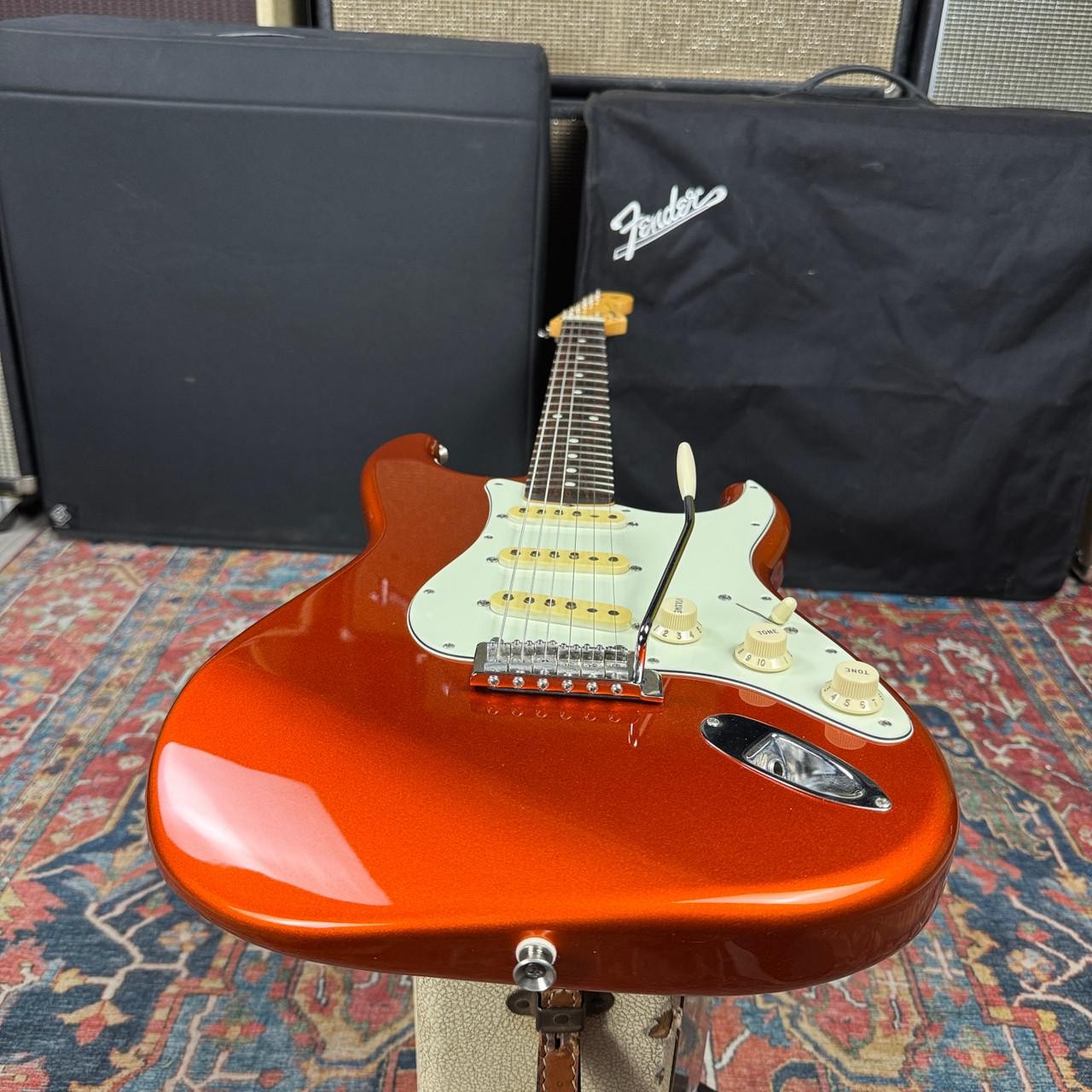 *Video* Fender Hybrid 60’s Stratocaster w/USA Vintage Pickups Candy Tangerine –