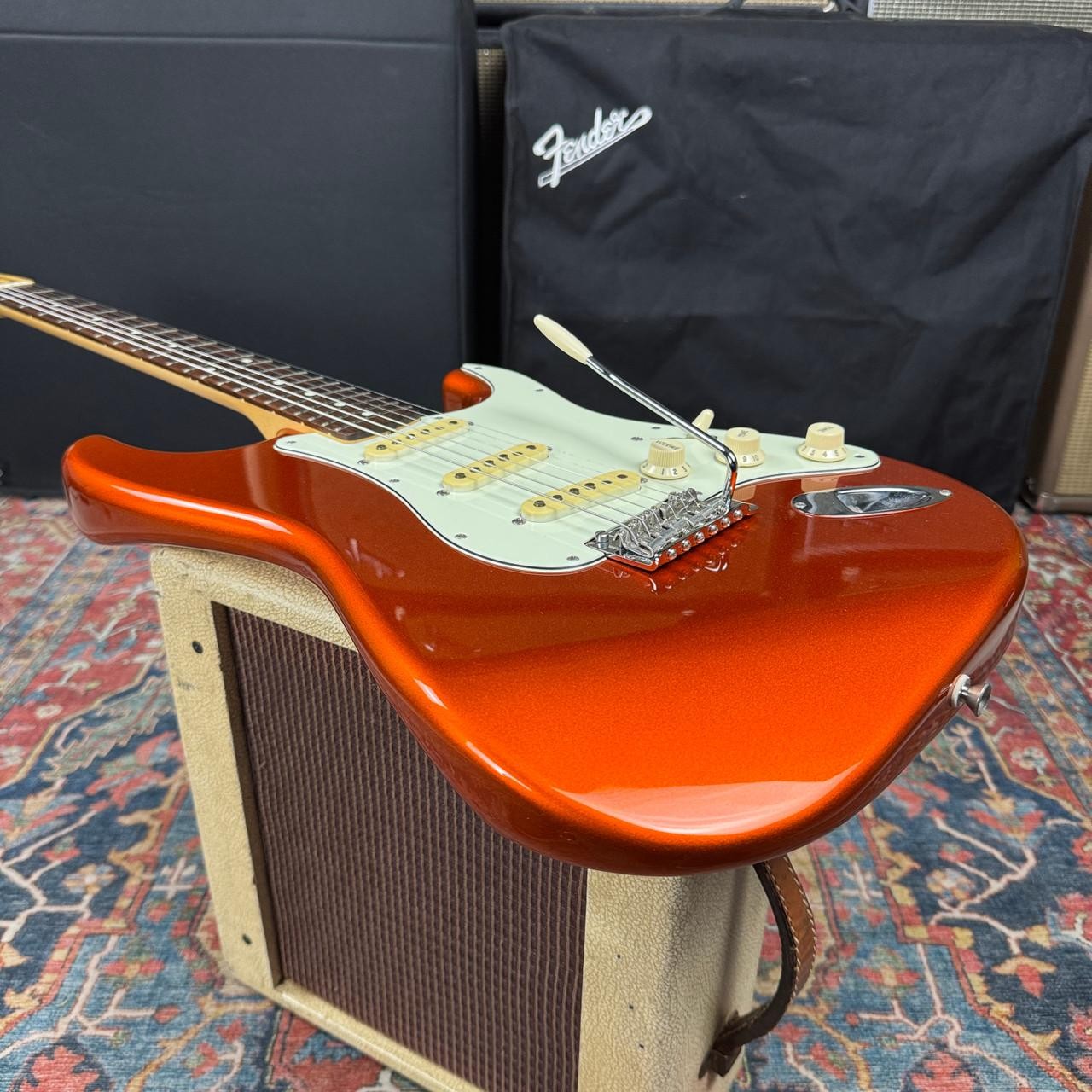*Video* Fender Hybrid 60’s Stratocaster w/USA Vintage Pickups Candy Tangerine –