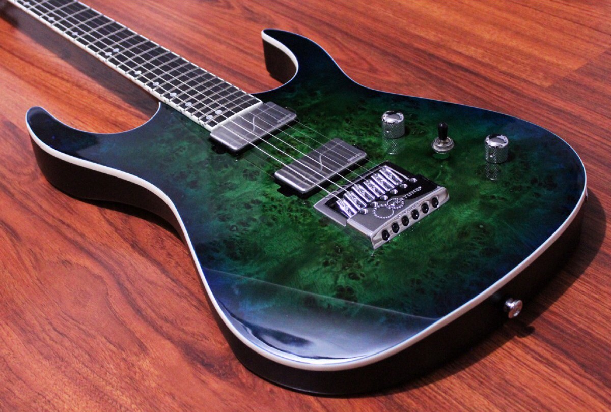 Halo MERUS 6-string Guitar with EVERTUNE 🤘🏻 Fishman Fluence Modern Pickups