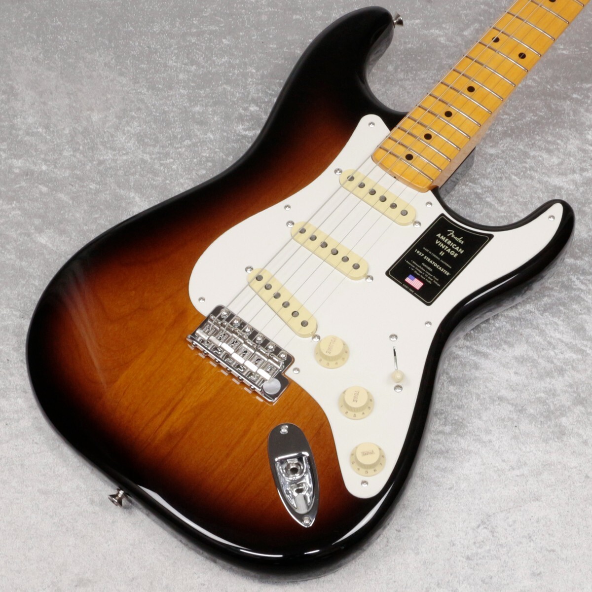 Fender American Vintage II 1957 Stratocaster 2-Color Sunburst from JAPAN