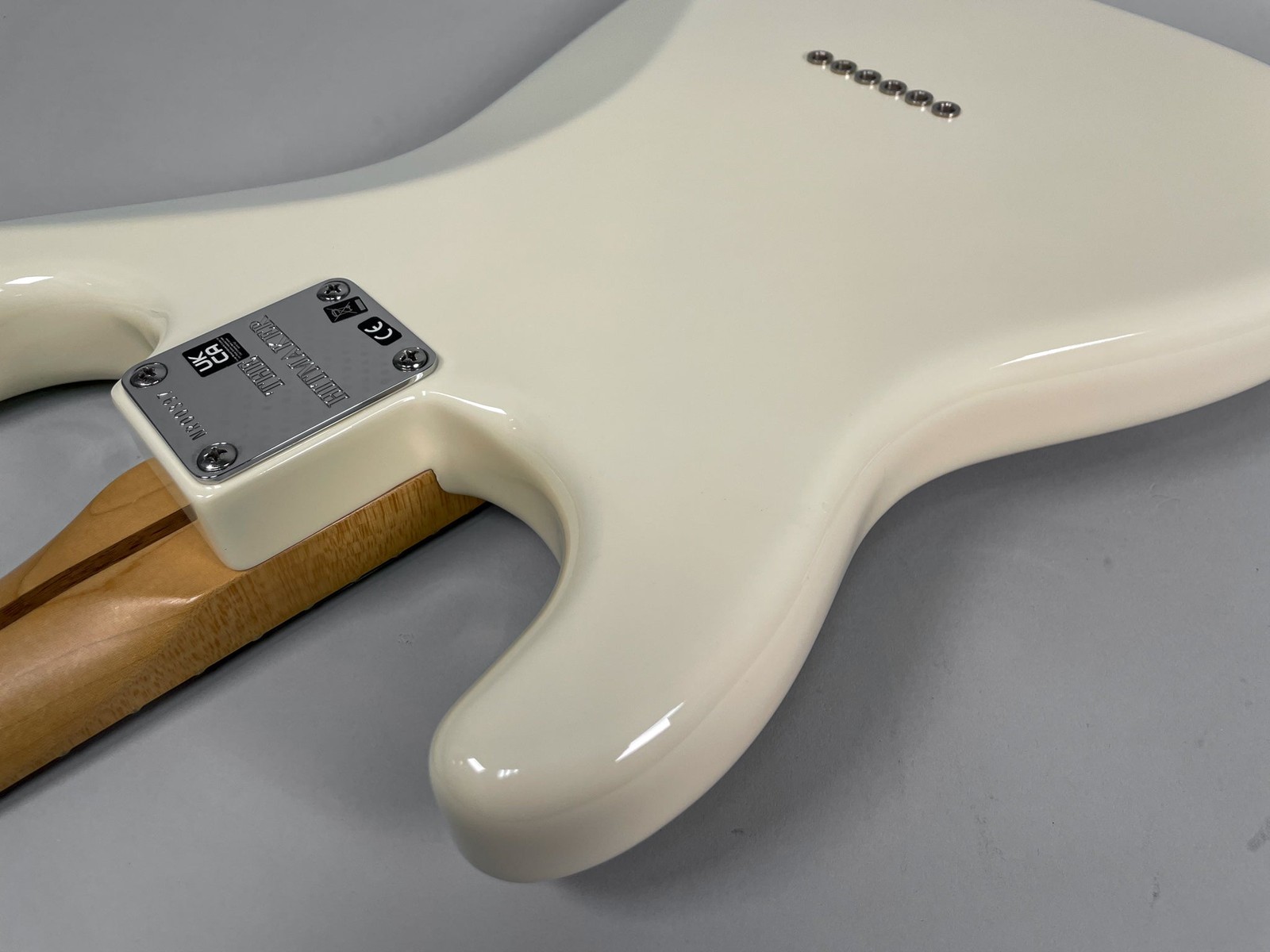 2022 Fender Nile Rodgers Hitmaker Stratocaster Olympic White w/HSC
