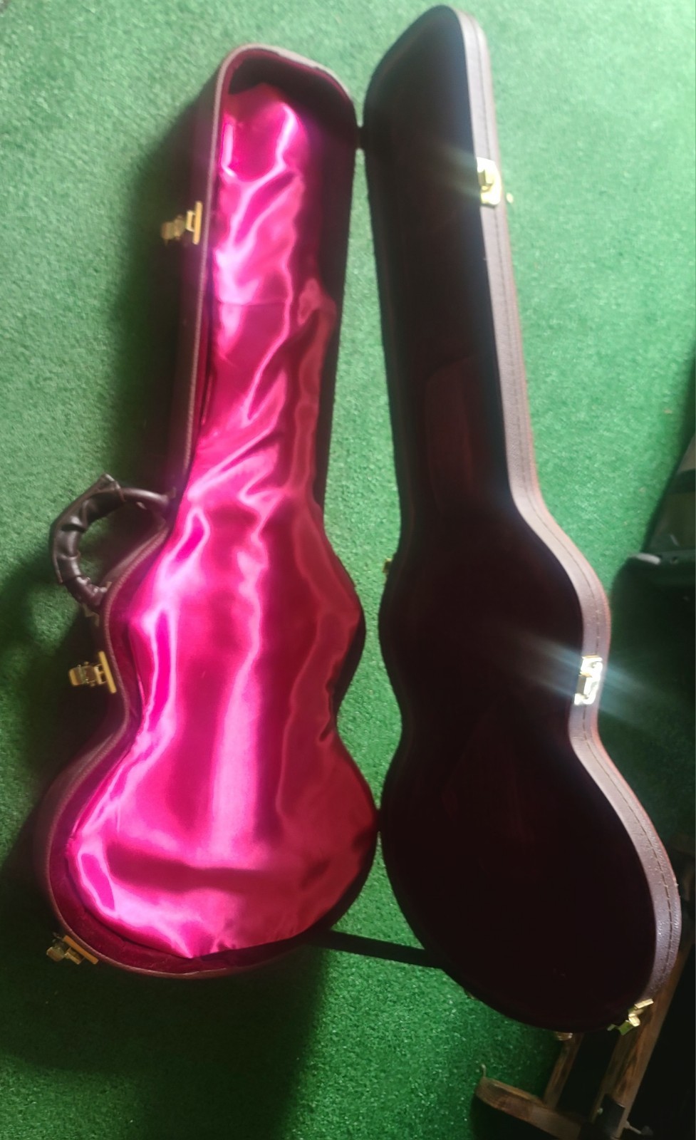 Vintage INDIE guitar With Original Hard Case And Silk Curtian , Keys Included