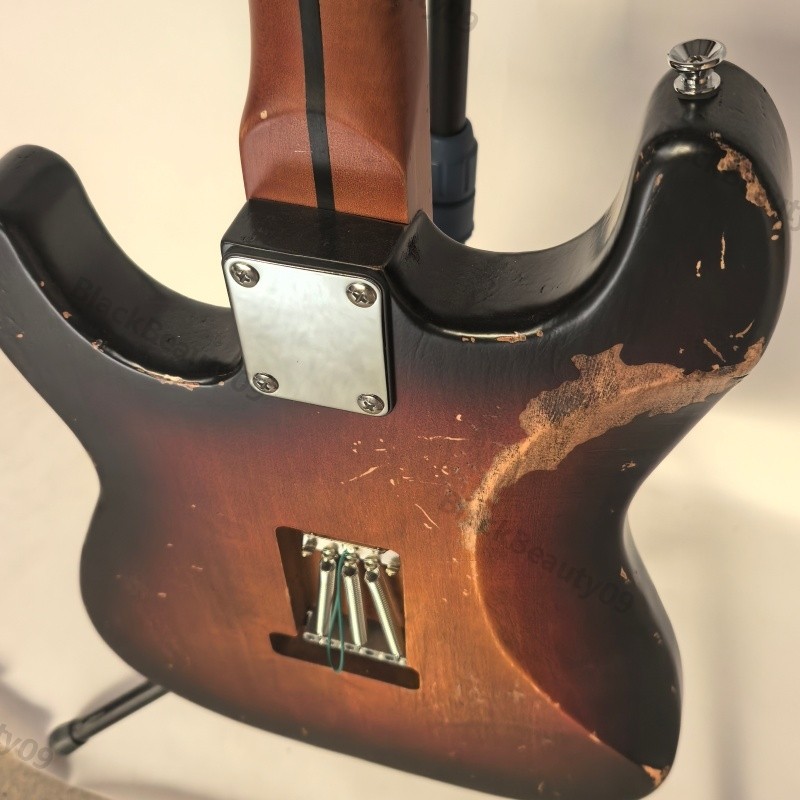 Heavy Aged Solid Body Electric Guitar Stainless Rounded Fret Bone Nut Tremolo