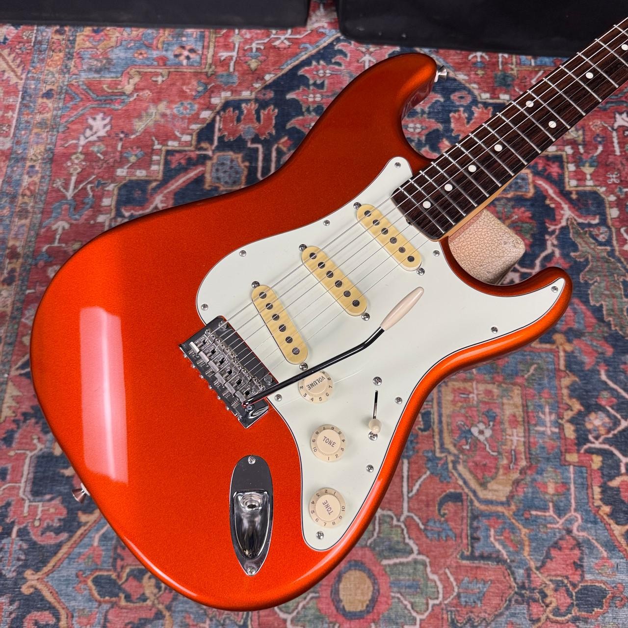 *Video* Fender Hybrid 60’s Stratocaster w/USA Vintage Pickups Candy Tangerine –