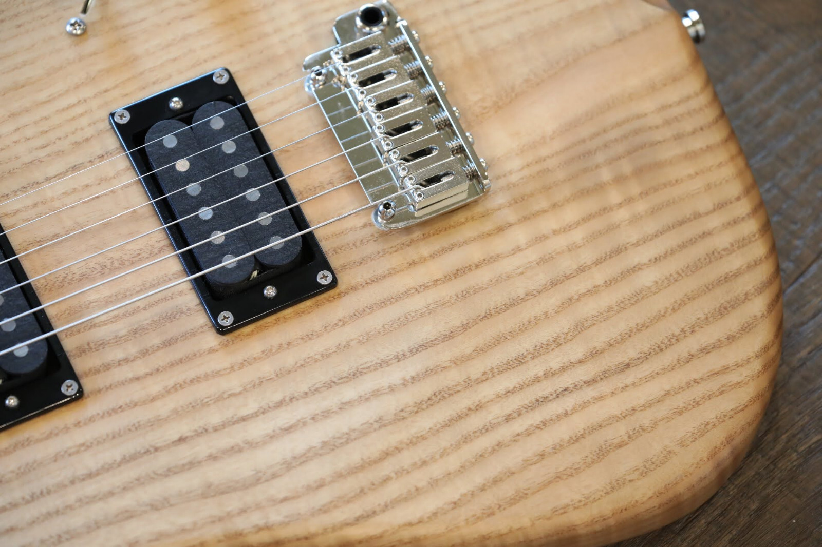 MINT! LaRose Guitars “Wadester” Supernatural w/ Brazilian Board + OHSC & Papers