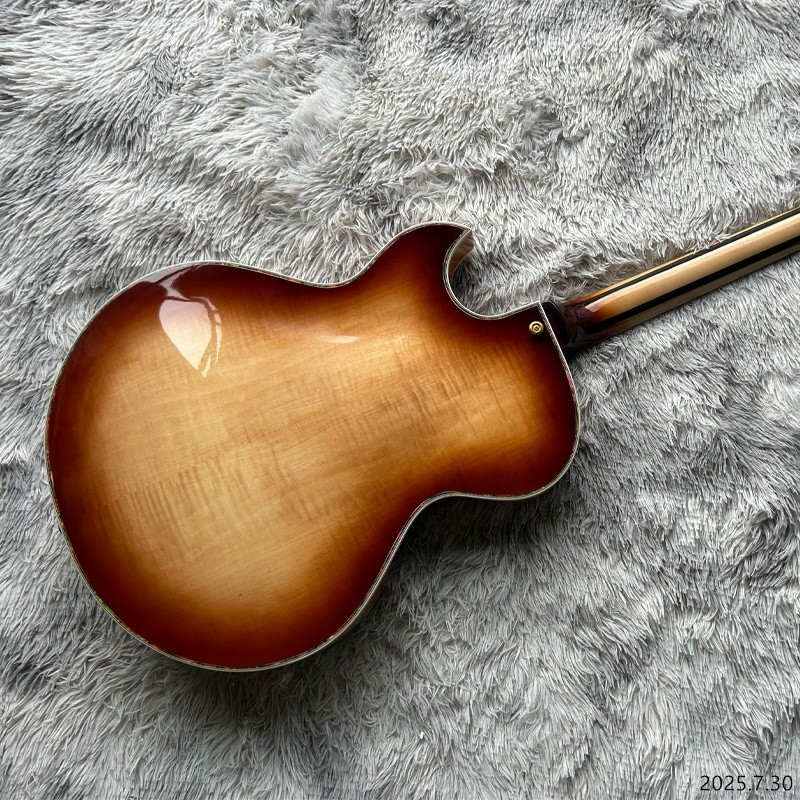 Eelctric guitar Hollow body jazz Tobacco burst quilt flame center Gold hardware