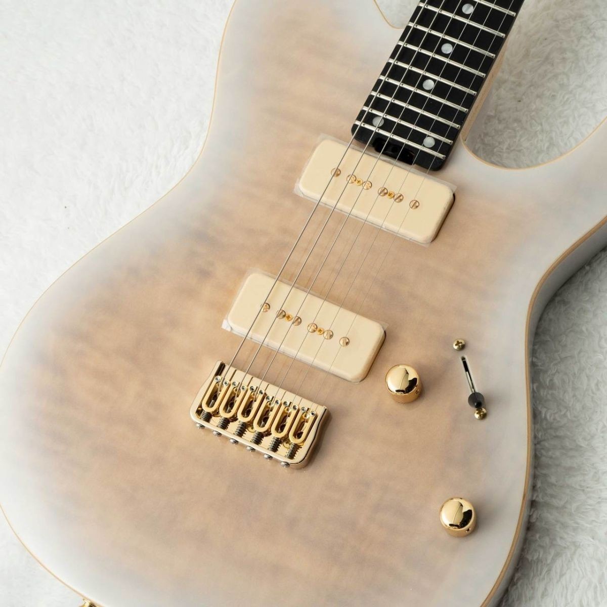 SCHECTER / KR-24-P90-FXD -Blonde w/Gold Parts Limited model