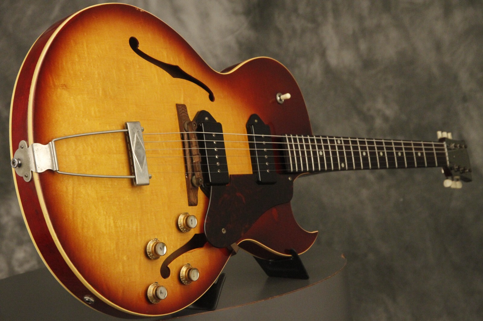 1962 Gibson ES-125 TDC Sunburst w/flame maple top