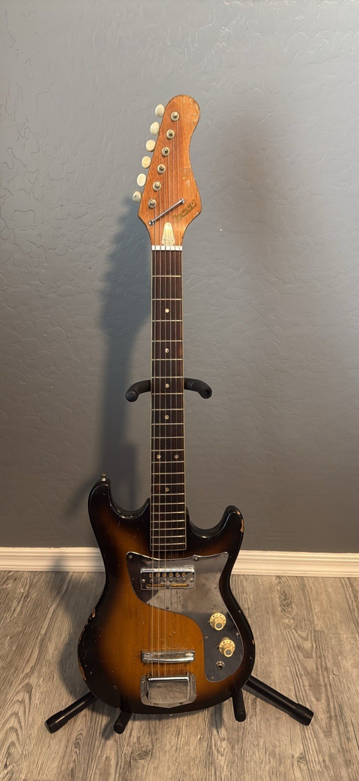 Decca 1960s Electric Guitar Made in Japan