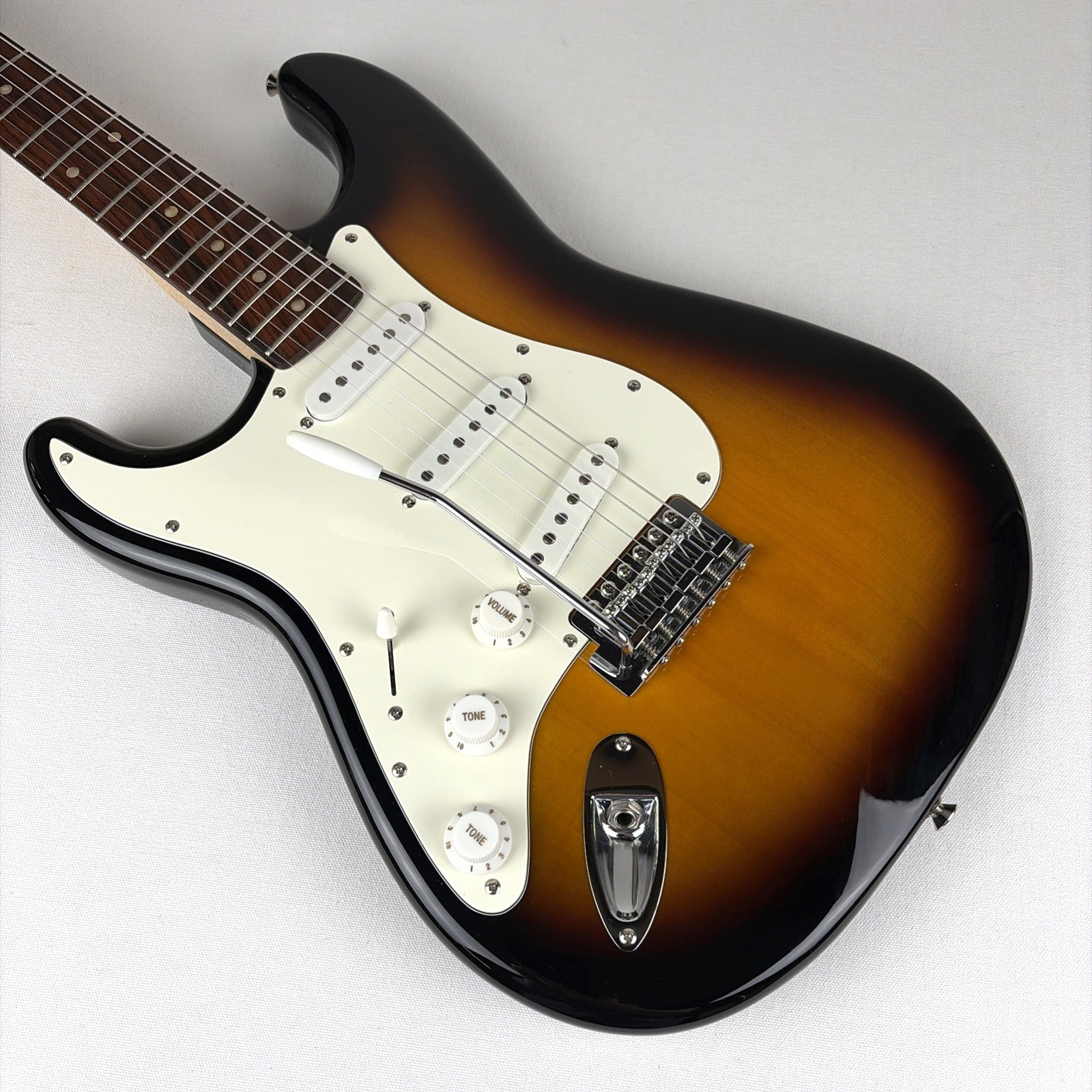 2012 Left Handed Squier Affinity Sunburst Stratocaster with Fender Gig Bag