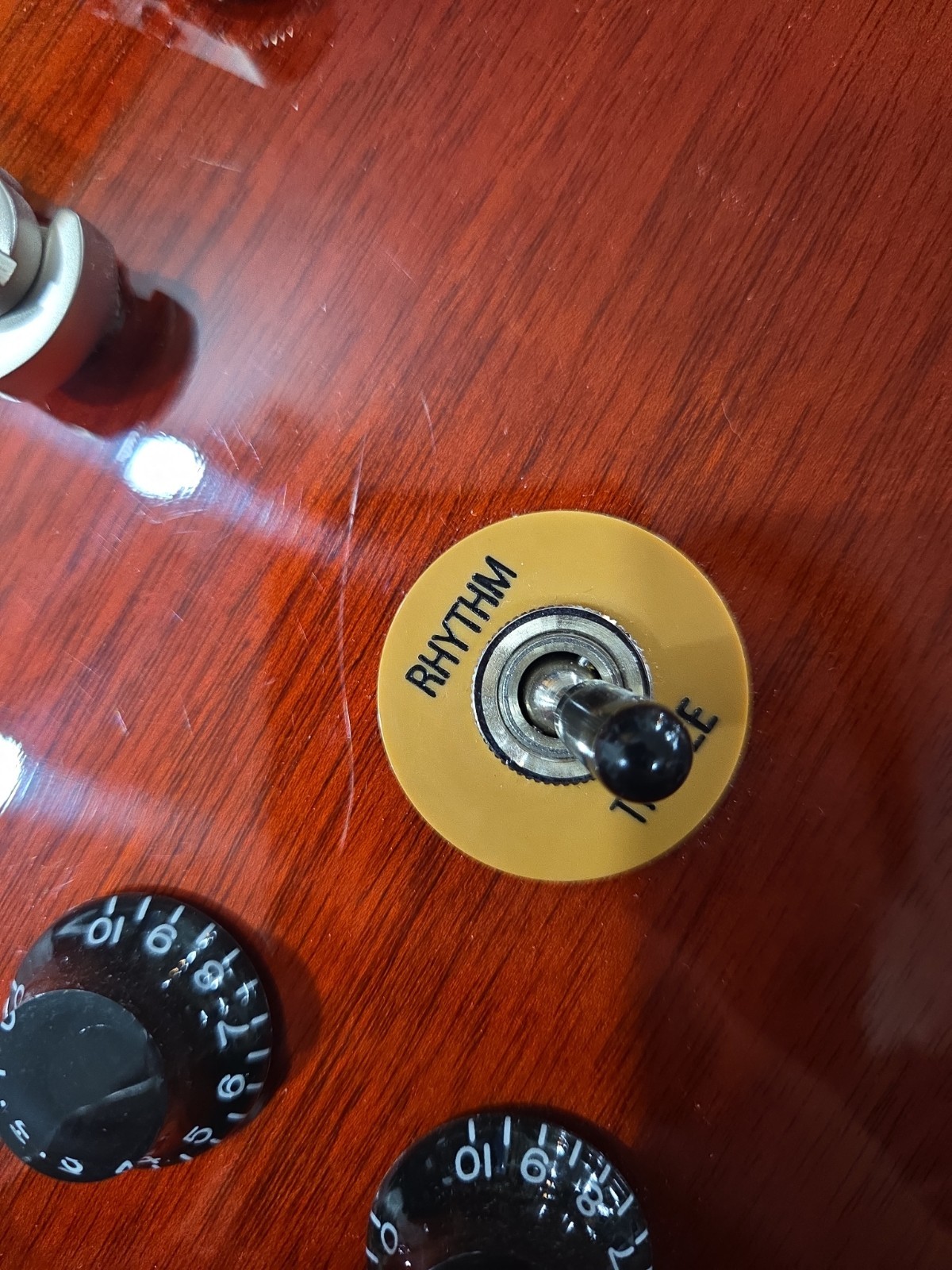 Gibson Les Paul 100 Special 2015 SG Cherry Finish G Force Tuners with Hard Case