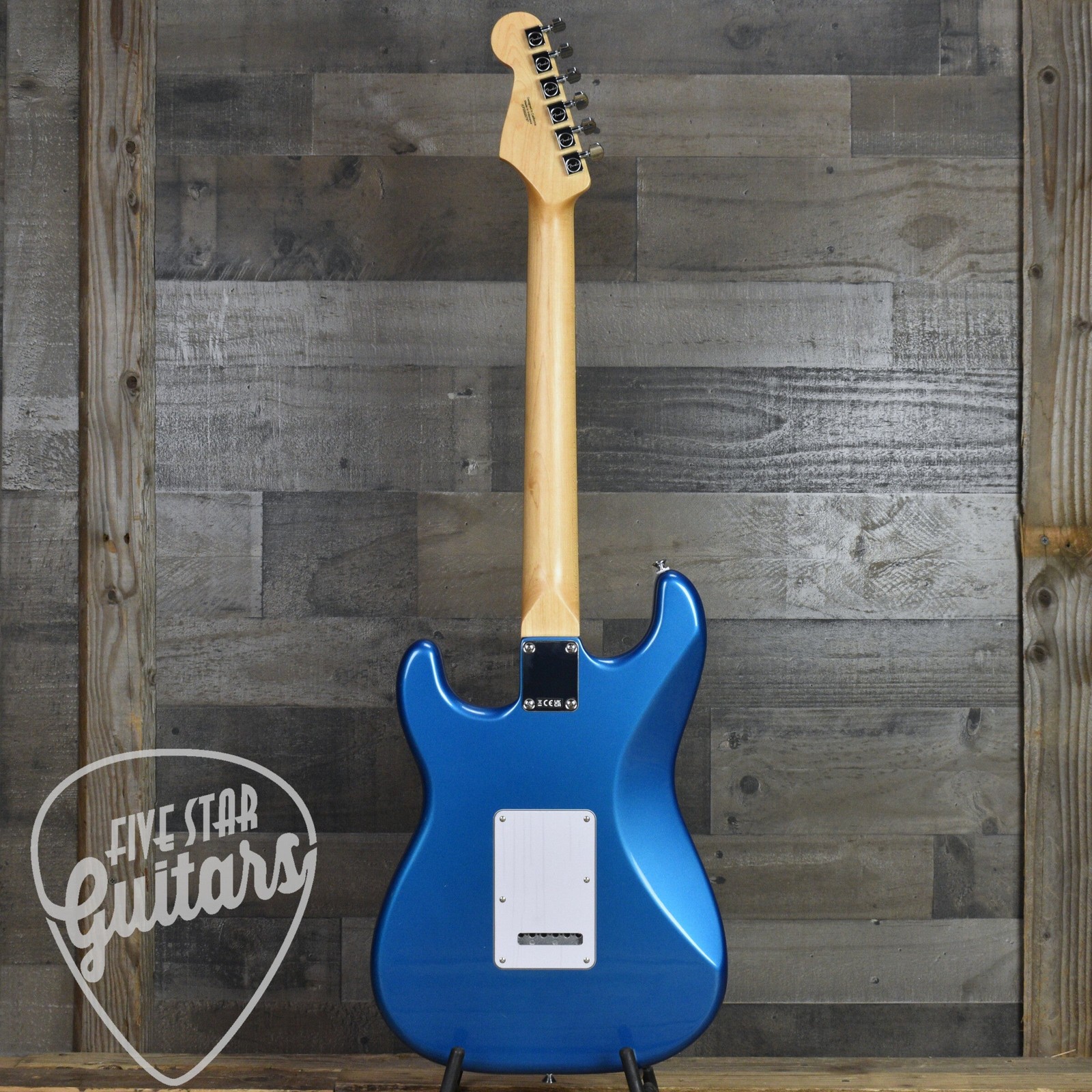 Fender Standard Stratocaster – Aqua Marine Metallic