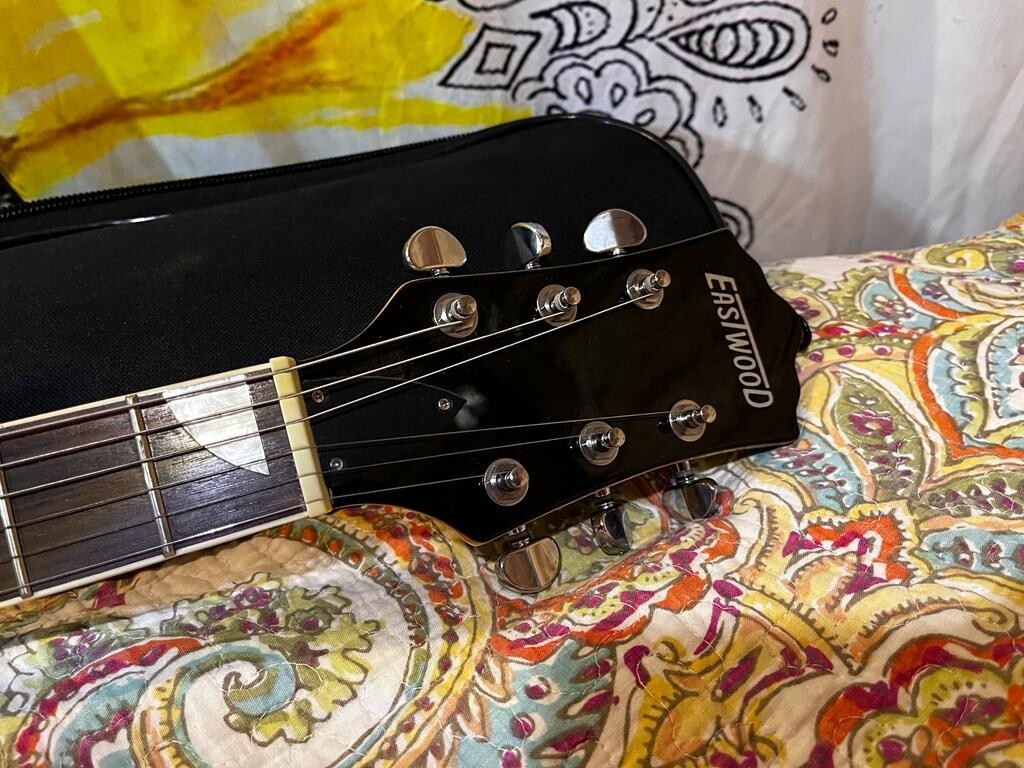 Eastwood Classic 6 Electric Guitar w Case NICE