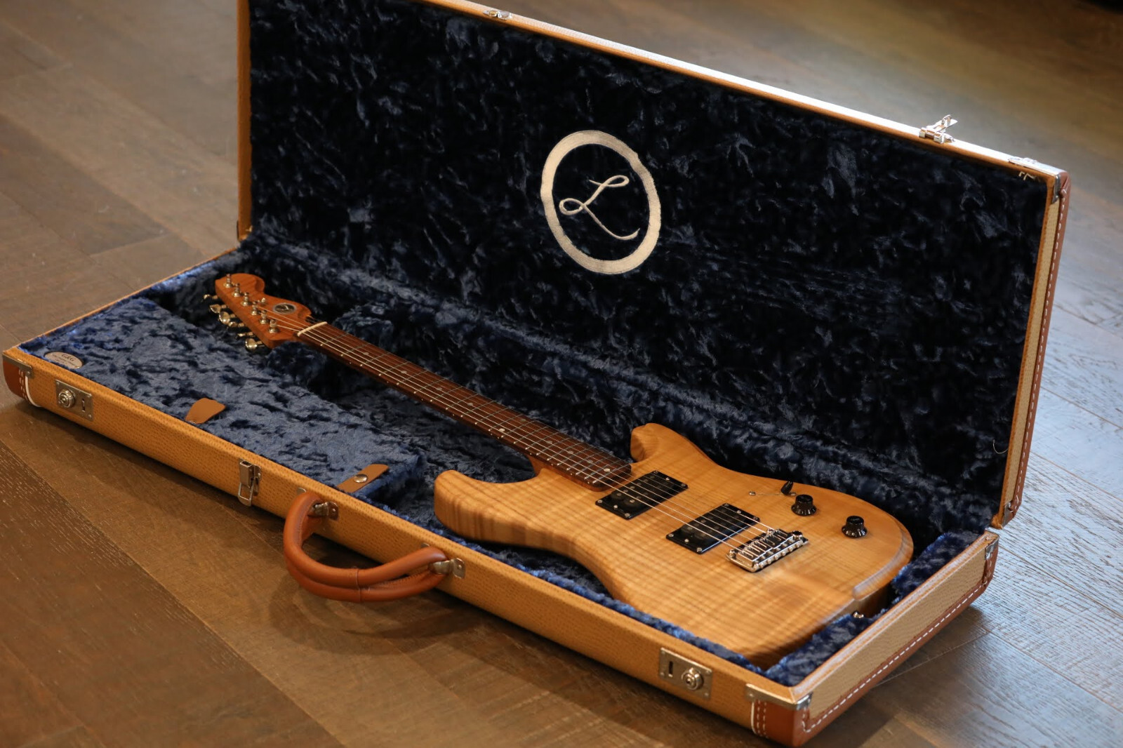 MINT! LaRose Guitars “Wadester” Supernatural w/ Brazilian Board + OHSC & Papers