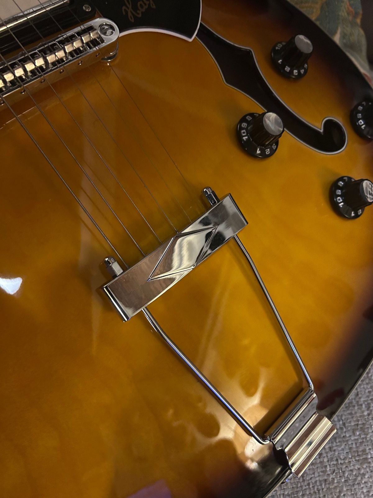 2021 Hagstrom Viking Deluxe Semi-Hollowbody Electric Guitar, Tobacco Sunburst