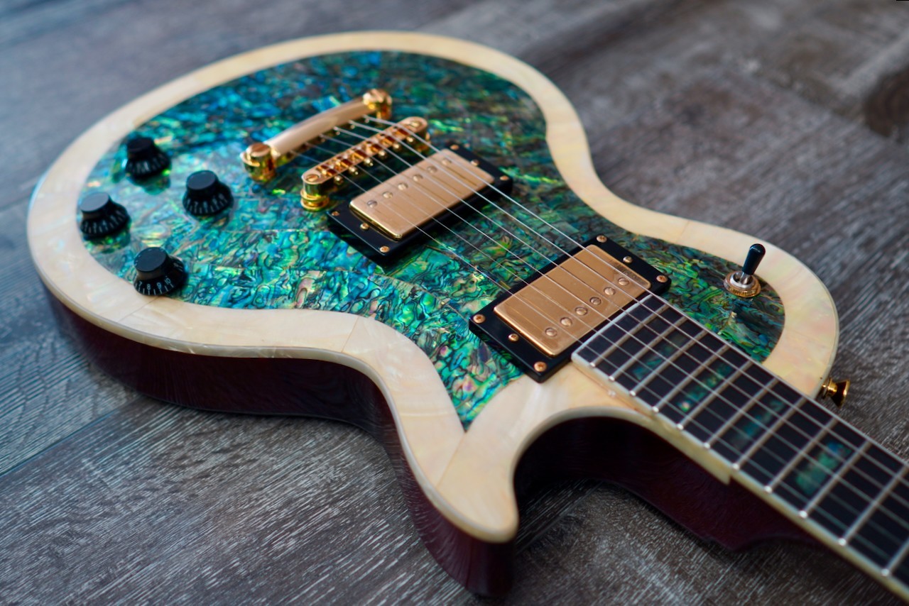 AIO Wolf WLP 750T Abalone Electric Guitar