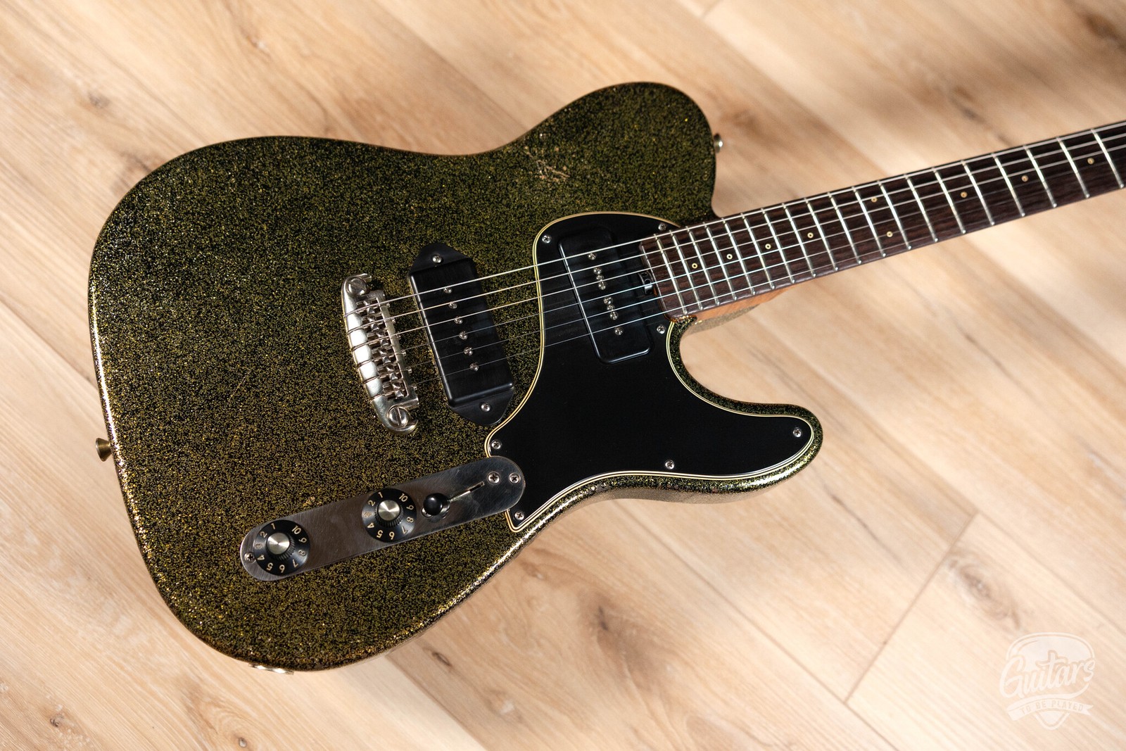 Shabat Lion Special Mahogany Body w/ P-90s & Flame Maple Neck–Gold/Black Sparkle