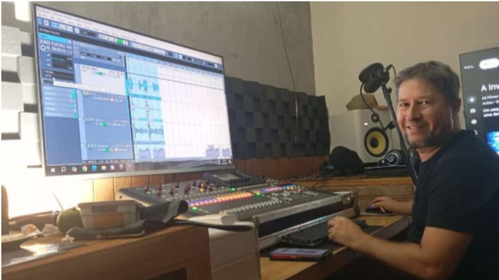 WhatsApp-Image-2025-02-03-at-20.15.18-1-1024x575 Raul Lima: O Sanfoneiro e Produtor Musical que Conquistou o MS com Quase 100 Produções Originais