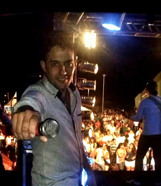 1000504300-1 Cadu Mendes lançará nova música “O Tempo é Hoje” no programa Povo na TV