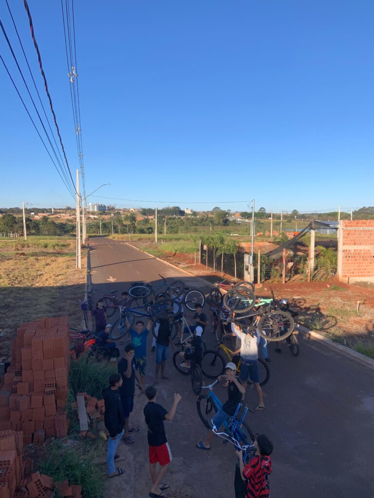 1000633065-768x1024 Movimento de Bike em Sidrolândia — SIDRO-067 vira cultura local