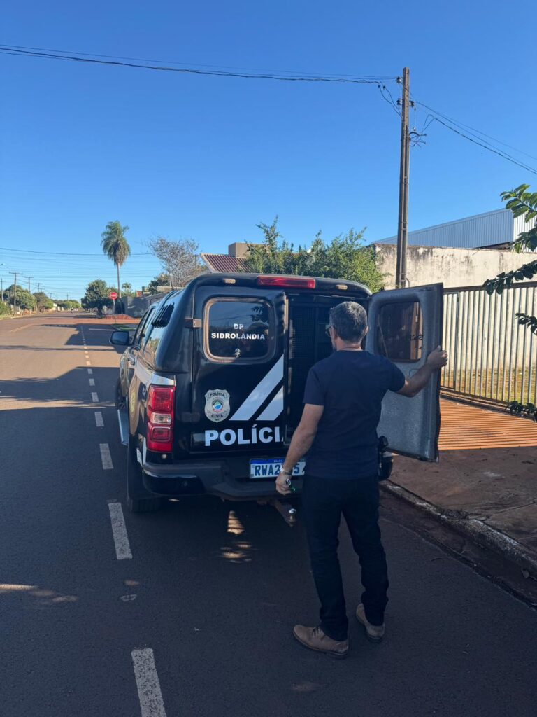 83486b9d-224f-4418-8d1a-7823f5623cac-768x1024 Polícia Civil prende suspeito de crimes sexuais contra crianças durante operação em Sidrolândia