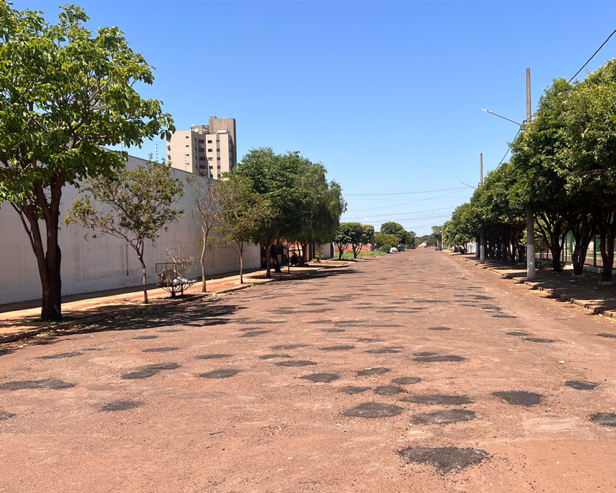 IMG_0372 Após chuvas intensas, Prefeitura intensifica operação tapa-buracos em Sidrolândia